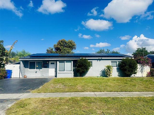 7021 Scott St., Hollywood, FL 33024