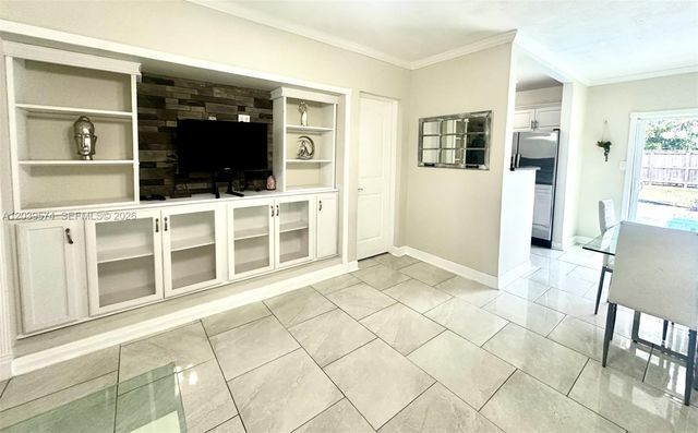 7021 Scott St., Hollywood, FL 33024