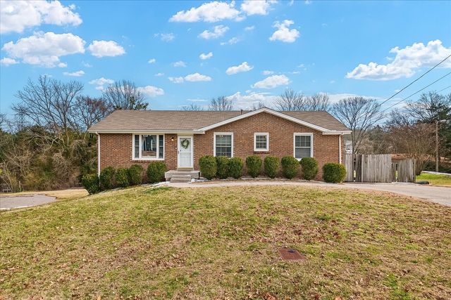 336 Cedarmont Dr, Nashville, TN 37211