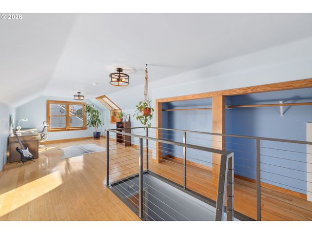 5424 Se REEDWAY St, Portland, OR 97206