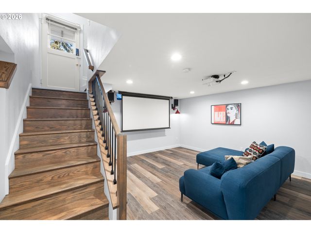 5424 Se REEDWAY St, Portland, OR 97206