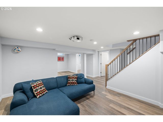 5424 Se REEDWAY St, Portland, OR 97206