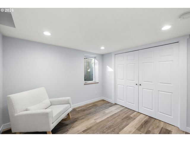 5424 Se REEDWAY St, Portland, OR 97206