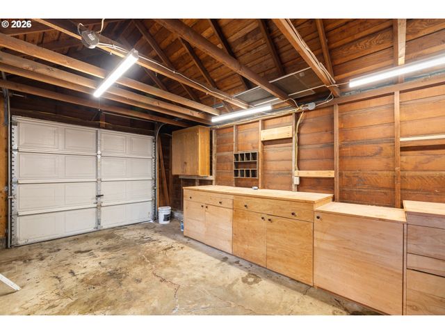5424 Se REEDWAY St, Portland, OR 97206