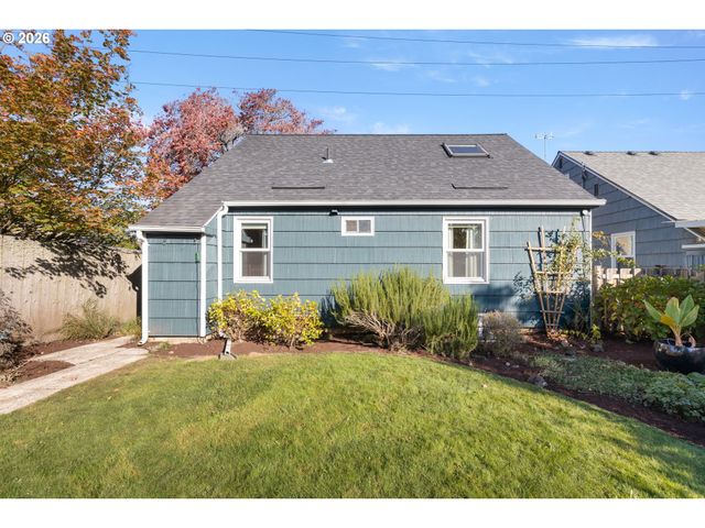 5424 Se REEDWAY St, Portland, OR 97206
