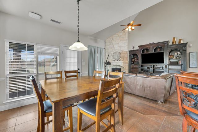 1810 Coyote Court, Midlothian, TX 76065