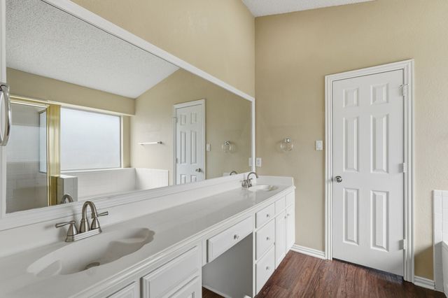 111 Taos Loop, Aledo, TX 76008