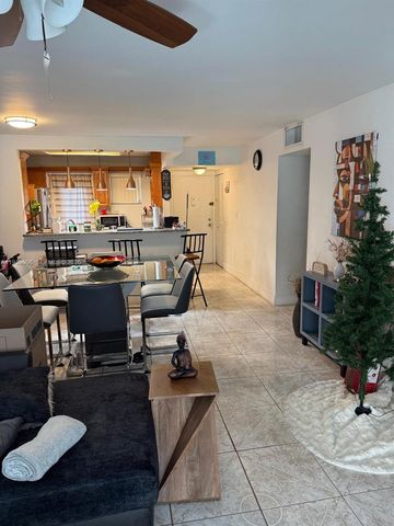 404 NW 68th Ave 118, Plantation, FL 33317