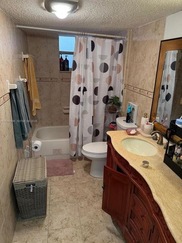 404 NW 68th Ave 118, Plantation, FL 33317