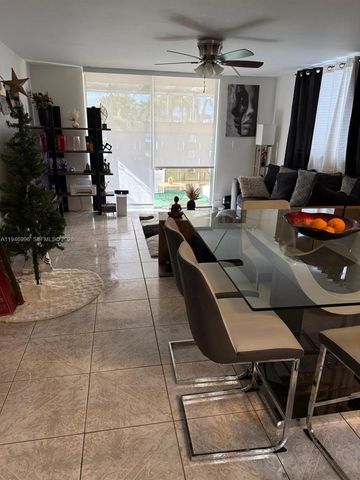 404 NW 68th Ave 118, Plantation, FL 33317