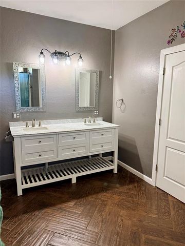 1651 Kiamichi Road, Norman, OK 73026
