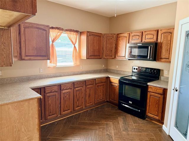 1651 Kiamichi Road, Norman, OK 73026