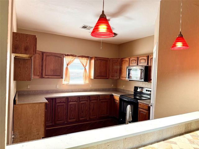 1651 Kiamichi Road, Norman, OK 73026