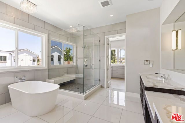 15566 Chasmila Drive, Encino (los Angeles), CA 91436