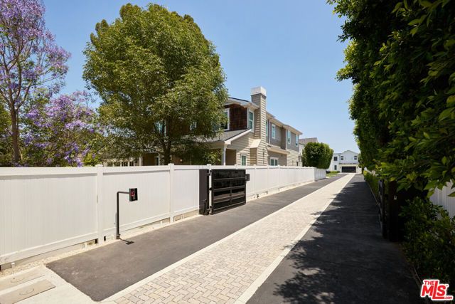 15566 Chasmila Drive, Encino (los Angeles), CA 91436