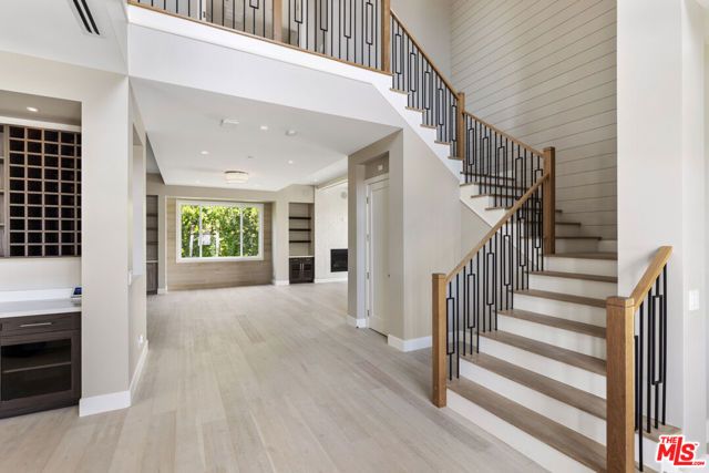 15566 Chasmila Drive, Encino (los Angeles), CA 91436