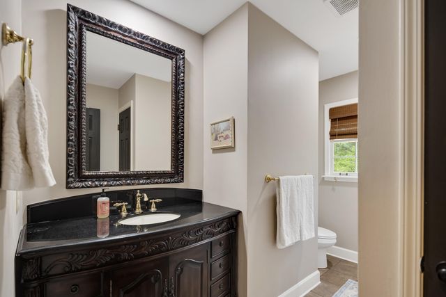 8302 BRYN MANOR LN, Germantown, TN 38139