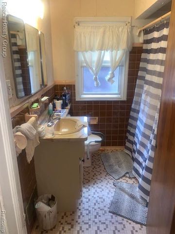 1892 S Annabelle Street, Detroit, MI 48217