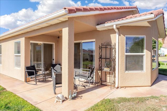 506 E DOMINGUEZ DR, Ivins, UT 84738