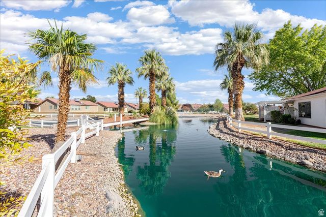 506 E DOMINGUEZ DR, Ivins, UT 84738