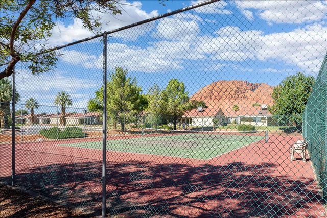 506 E DOMINGUEZ DR, Ivins, UT 84738