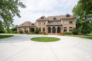51933 Meadow Ridge Court, Granger, IN 46530