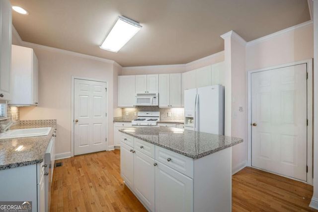 2059 Woodside Park Drive, Woodstock, GA 30188