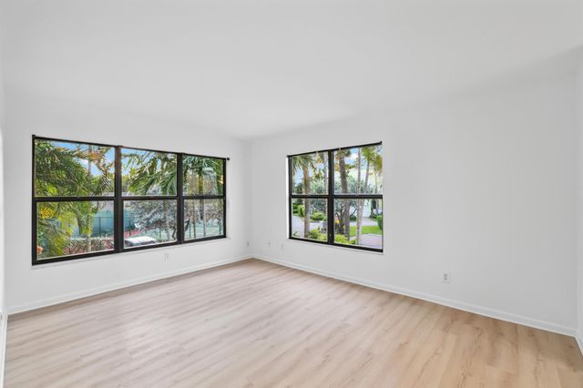 5109 N Ocean Boulevard H, Ocean Ridge, FL 33435