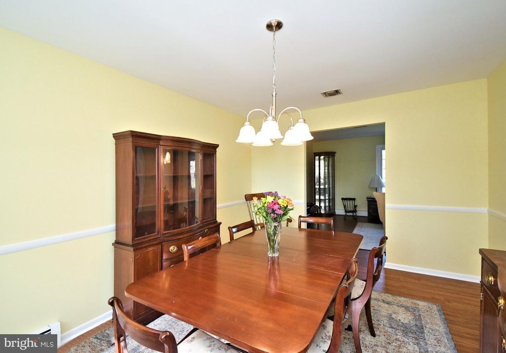 665 WHIRLAWAY DR, Warminster, PA 18974