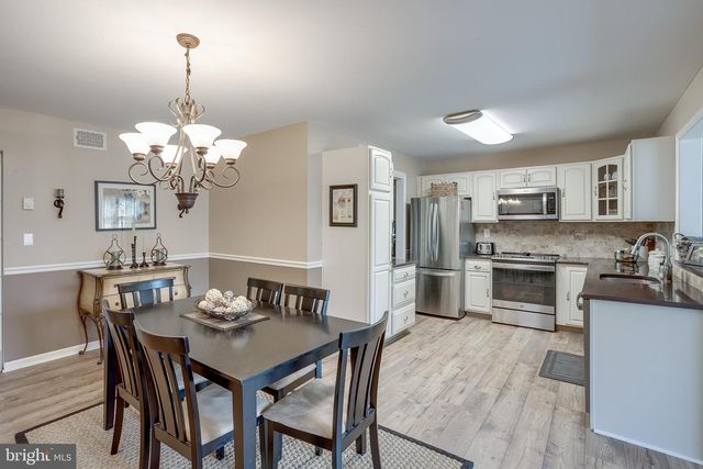 32 FINCHLEY CT, Southampton, NJ 08088