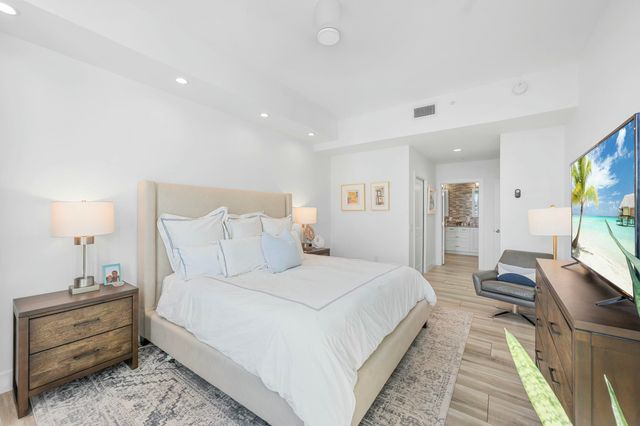 410 Evernia Street 807, West Palm Beach, FL 33401