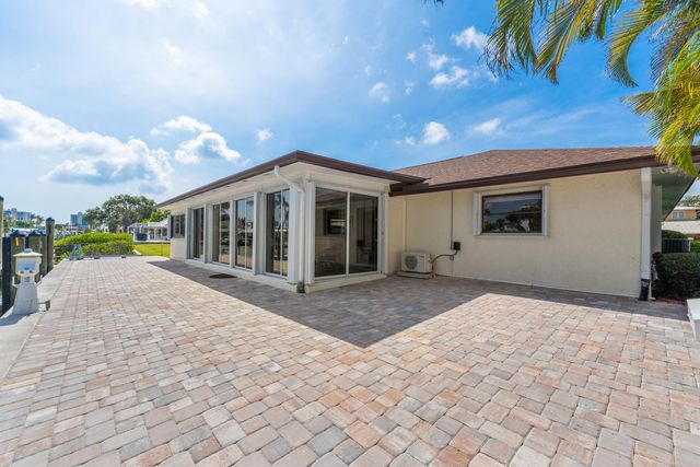 272 Bermuda Beach Drive, Hutchinson Island, FL 34949
