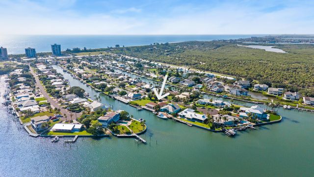 272 Bermuda Beach Drive, Hutchinson Island, FL 34949