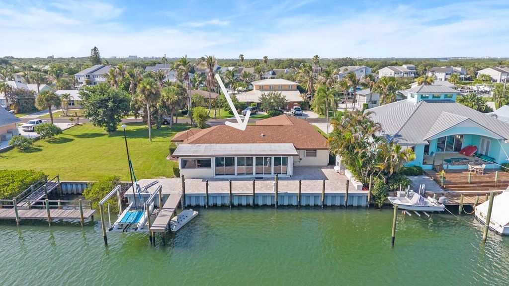 272 Bermuda Beach Drive, Hutchinson Island, FL 34949