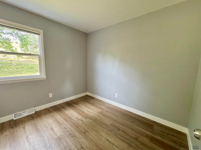 2725 ELM AVE, Rapid City, SD 57701