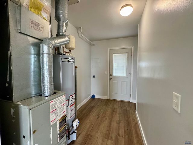 2725 ELM AVE, Rapid City, SD 57701