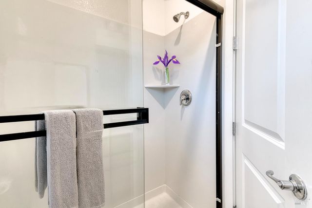 704 Granite Ln, Fairfield, CA 94534