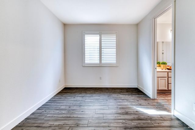 704 Granite Ln, Fairfield, CA 94534