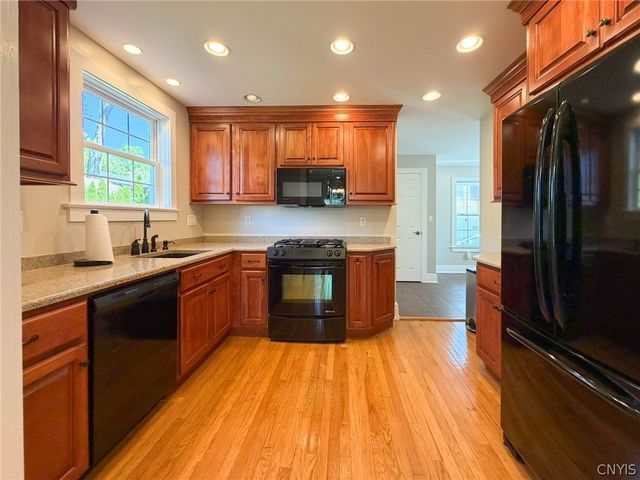 1400 Old Burrstone Road, Utica, NY 13502