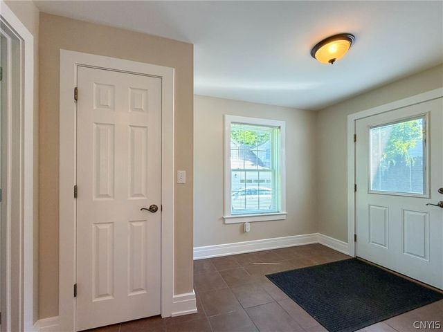 1400 Old Burrstone Road, Utica, NY 13502