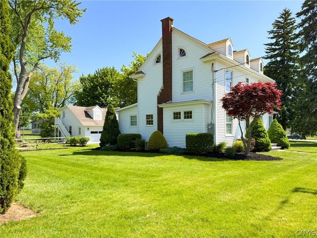 1400 Old Burrstone Road, Utica, NY 13502