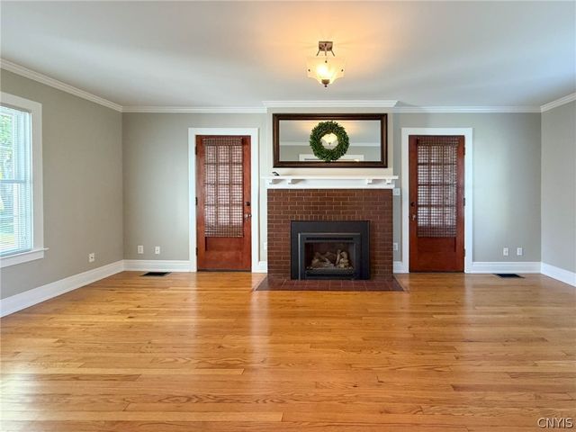 1400 Old Burrstone Road, Utica, NY 13502