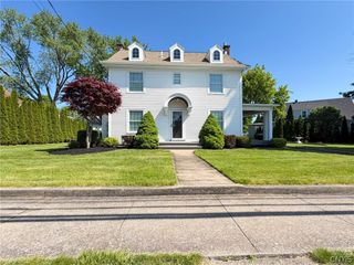 1400 Old Burrstone Road, Utica, NY 13502