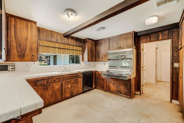 25820 Piuma Road, Calabasas, CA 91302