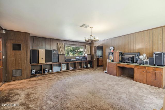25820 Piuma Road, Calabasas, CA 91302