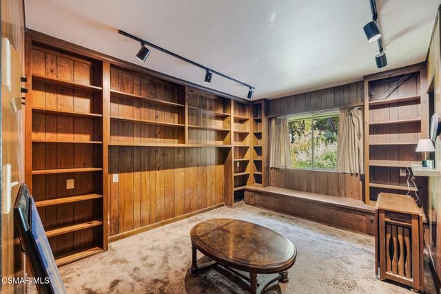 25820 Piuma Road, Calabasas, CA 91302