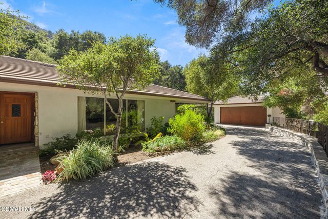 25820 Piuma Road, Calabasas, CA 91302