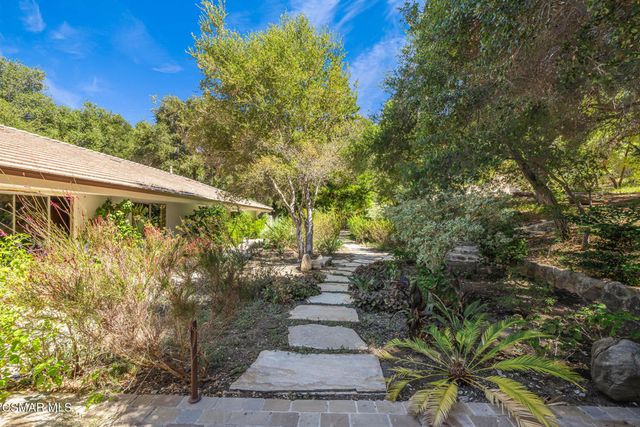 25820 Piuma Road, Calabasas, CA 91302