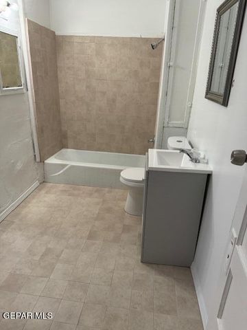 660 Mauer Road, El Paso, TX 79915