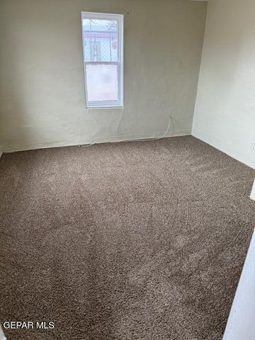 660 Mauer Road, El Paso, TX 79915
